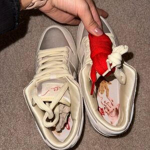 Nike SB City of Love